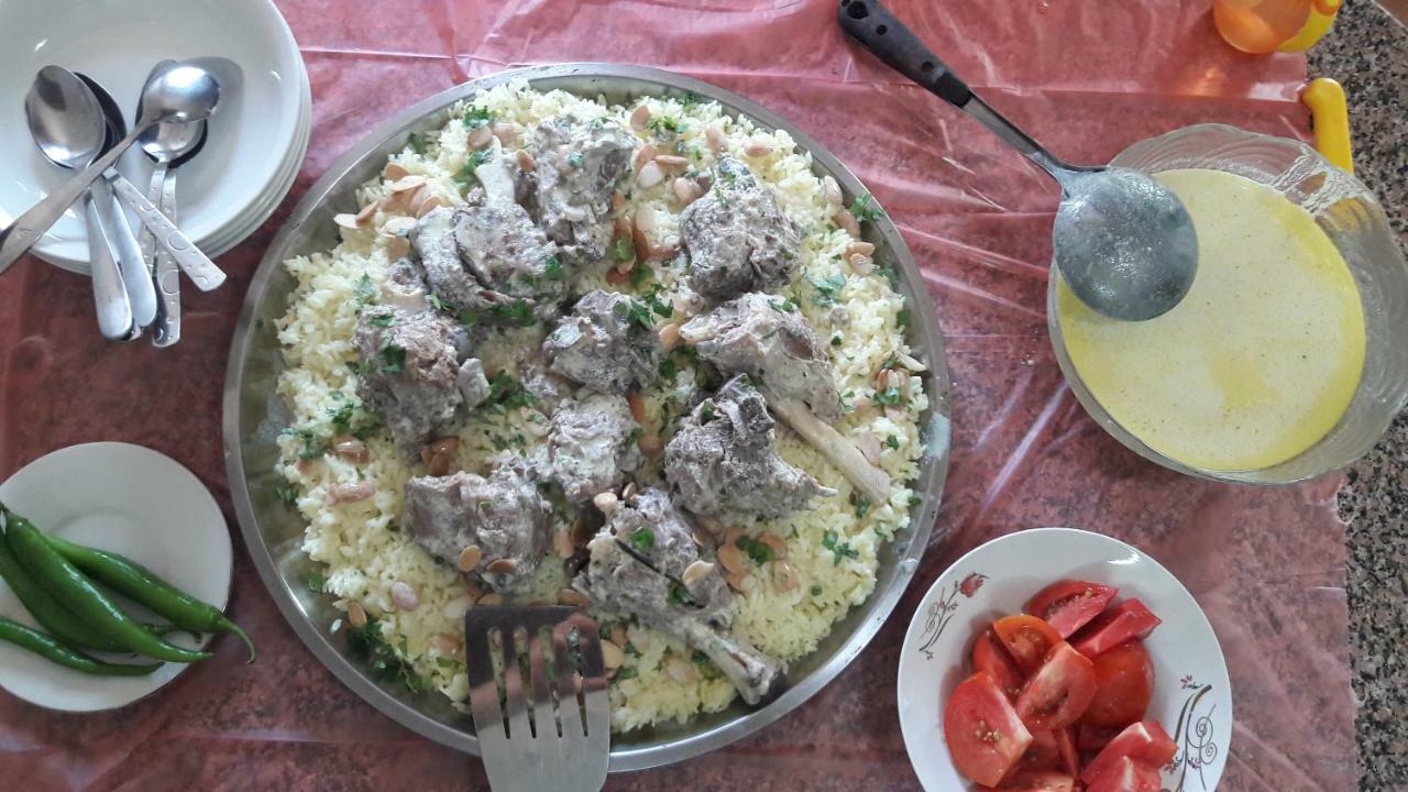Mhna Guest House ‘Ajlūn Bagian luar foto