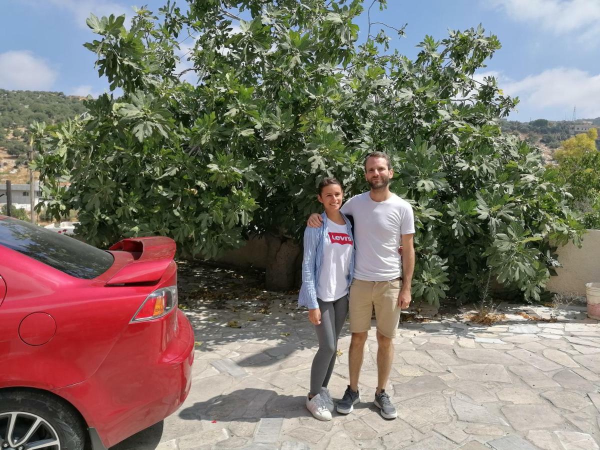 Mhna Guest House ‘Ajlūn Bagian luar foto